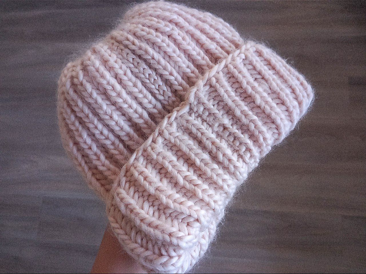 Chunky beige combo scarf/hat