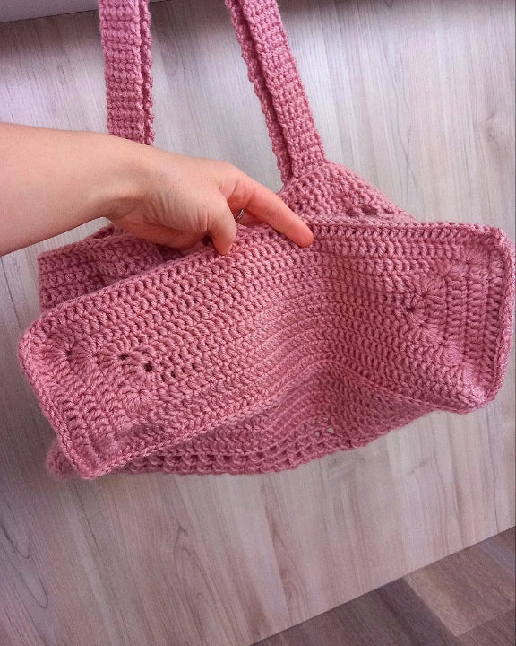 Rose crocheted bag